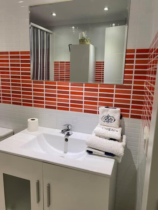 Apartamento Silda Torre Del Mar Exteriör bild
