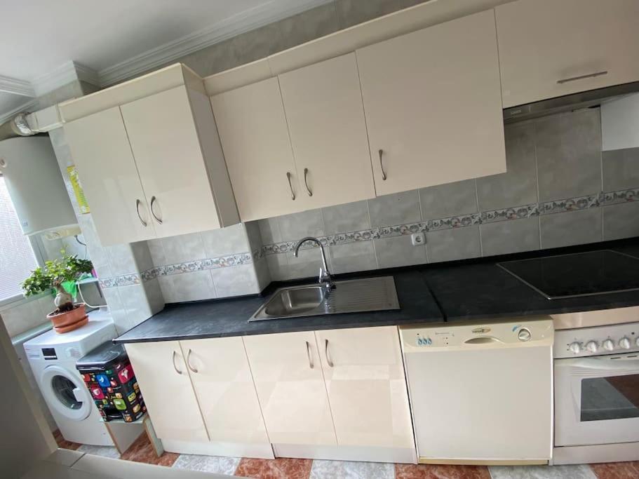 Apartamento Silda Torre Del Mar Exteriör bild